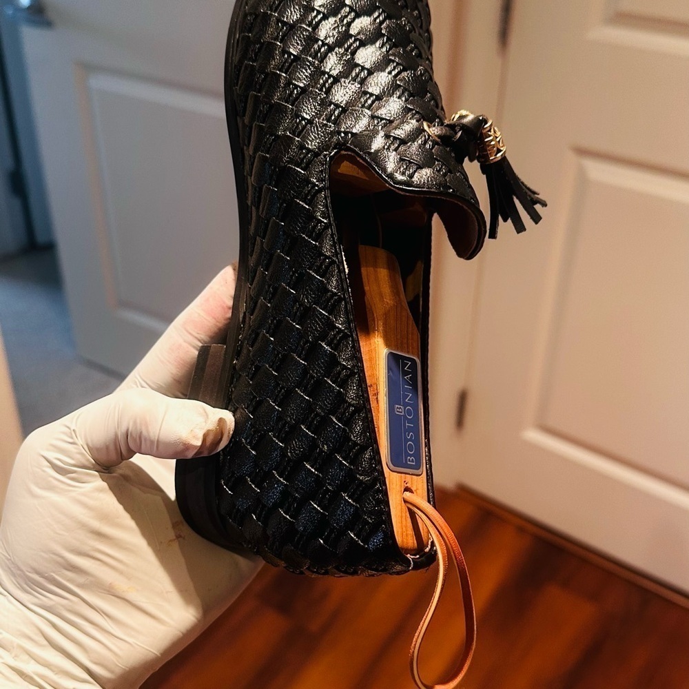 JITAI Black Gold Medal Tassel Loafers. - Picture 7 of 9